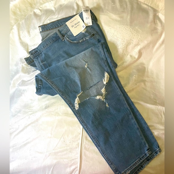 NWT Abercrombie & Fitch High Rise Skinny Jean, 36R - Picture 4 of 10